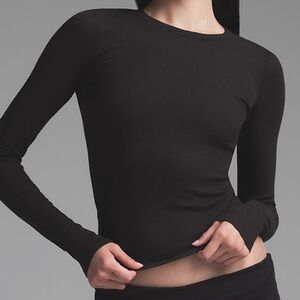 NEW SKIMS Stretch Cotton Rib Long Sleeve T-Shirt in Soot